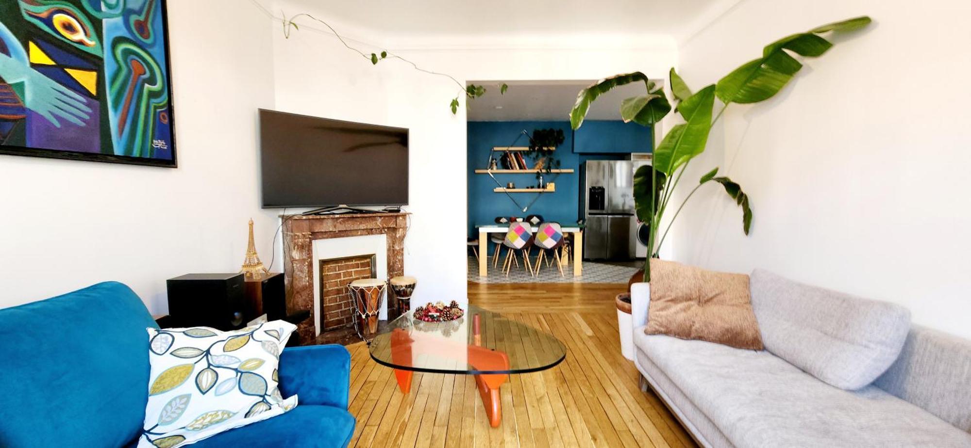 Xv Convention - Amazing *